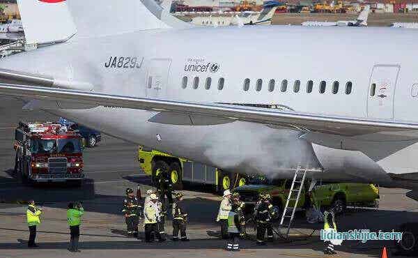 2006年美國某快遞公司一架DC-8貨機(jī)因運輸?shù)墓P記本用鋰離子電池著火