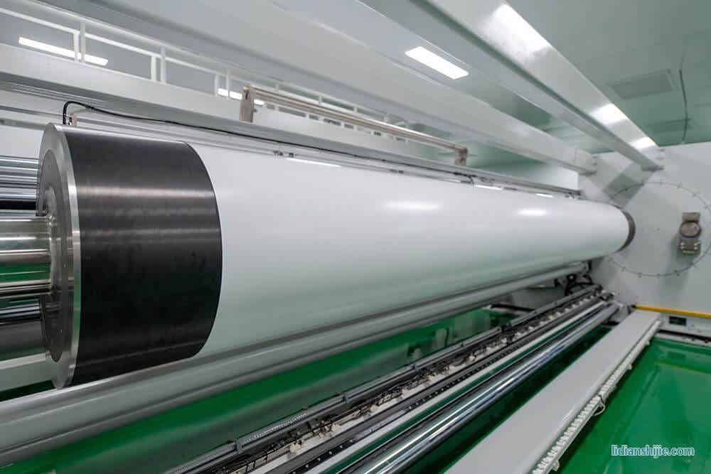 康輝新材年產(chǎn)4.4億平方米超強鋰電池隔膜項目