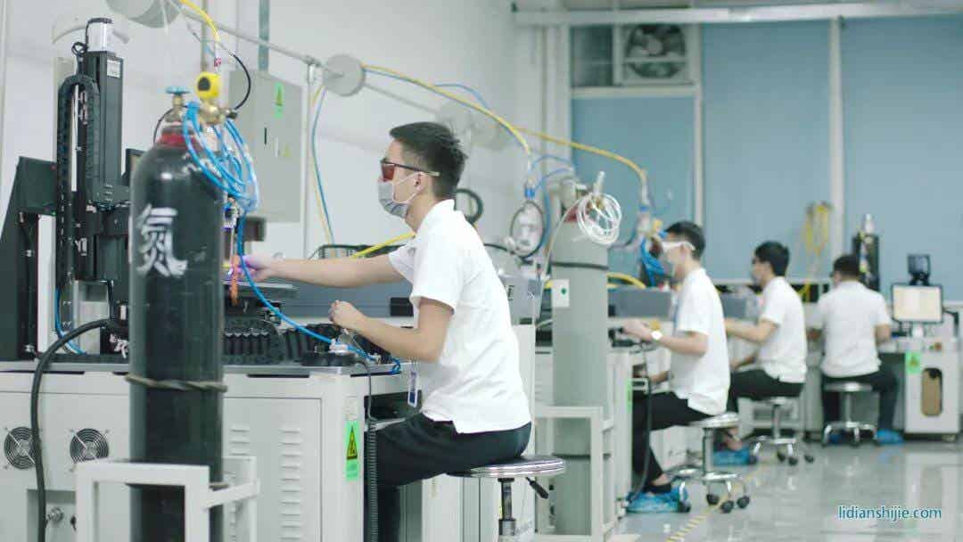 聯(lián)贏激光激光工藝實驗室