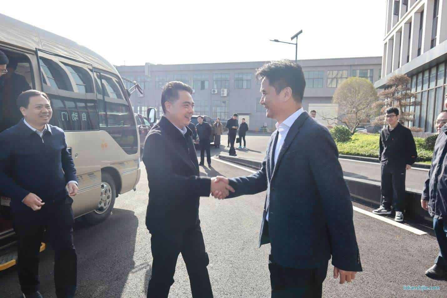 撫州市委書記魏曉奎率黨政代表團赴志存鋰業(yè)集團考察調(diào)研