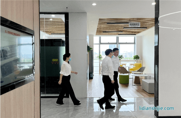 四川省南充市領(lǐng)導(dǎo)蒞臨和潤達(dá)視察指導(dǎo)工作