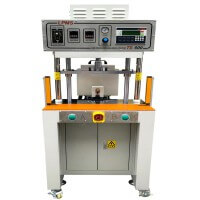 側式注膠單工位一體機